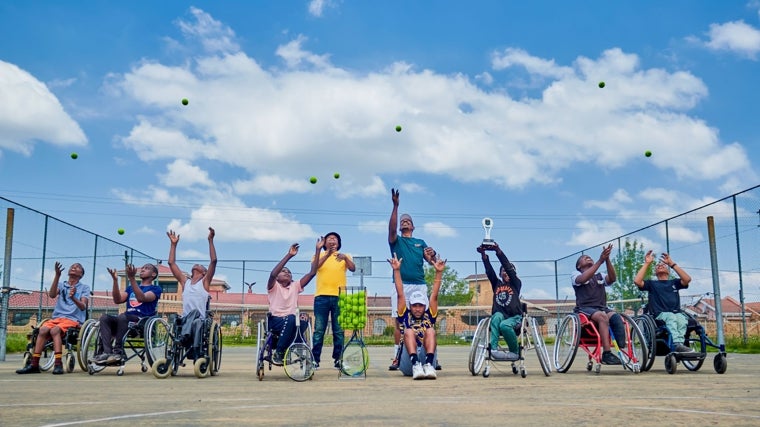 El tenis adaptado continúa en crecimiento impulsado por Martín de la Puente y la Asociación Enrique Esteire