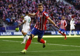 Sorloth culmina el sorpaso al Madrid y el Atlético toma la cabeza