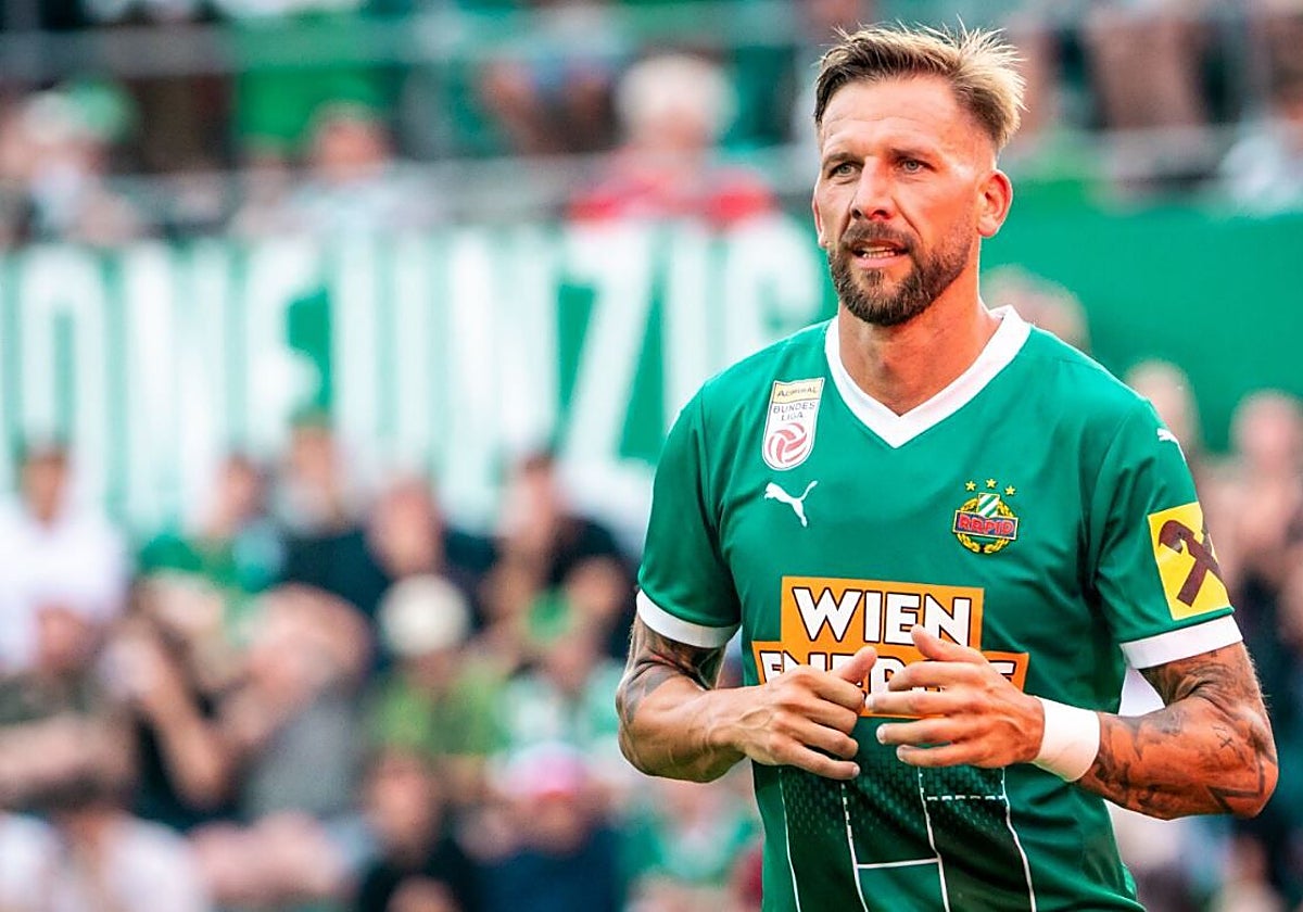 Burgstaller, durante un partido con el Rapid de Viena