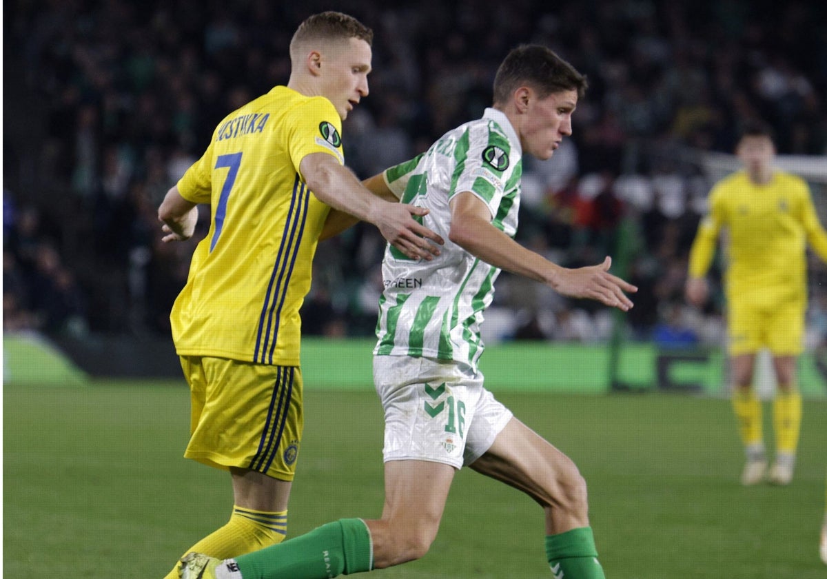 Altimira, en el Betis - HJK de este jueves