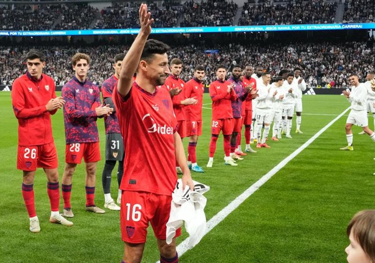 El Santiago Bernabéu se rinde a Jesús Navas en un homenaje inédito