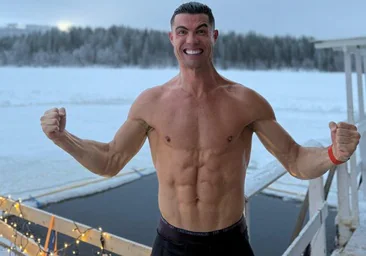 Cristiano, en calzoncillos a 20 bajo cero y sin poder esquiar con su familia