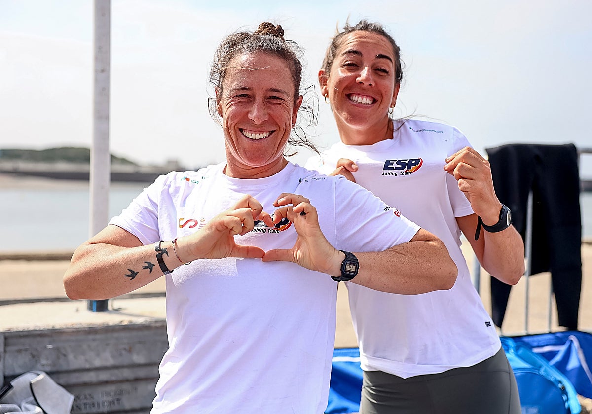 Támara Echegoyen y Paula Barceló.