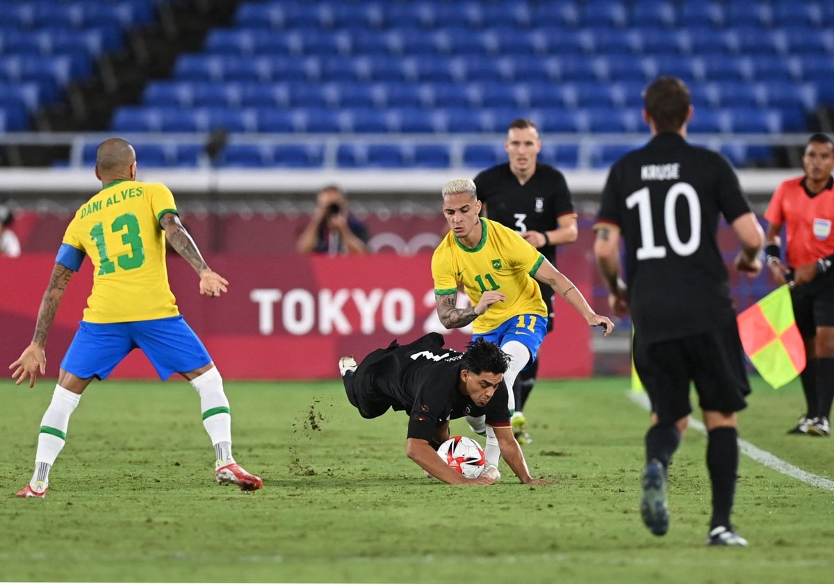 Antony, durante un encuentro con la selección olímpica de Brasil