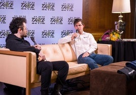 Carlsen vuelve al Mundial y a sus pantalones vaqueros