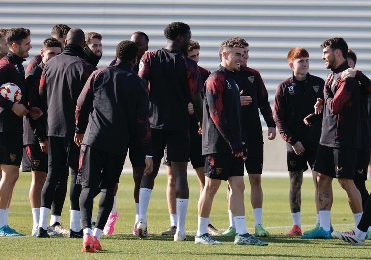 Pedrosa vuelve a entrenar con el equipo