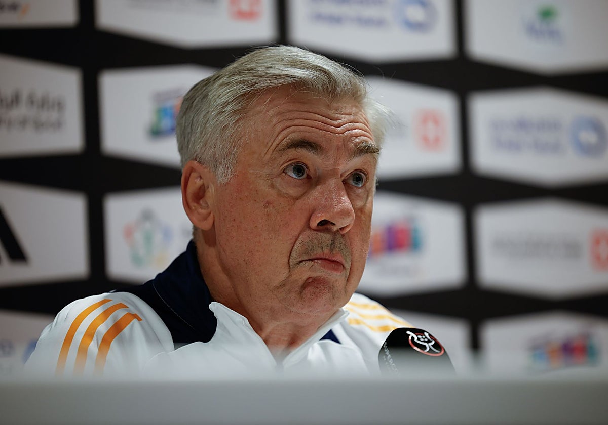 Carlo Ancelotti, en la sala de prensa del King Abdullah Sports City