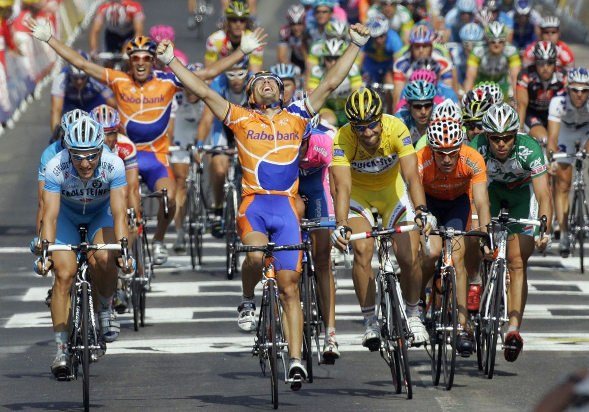 Icónica celebración de Óscar Freire en el Tour de 2006