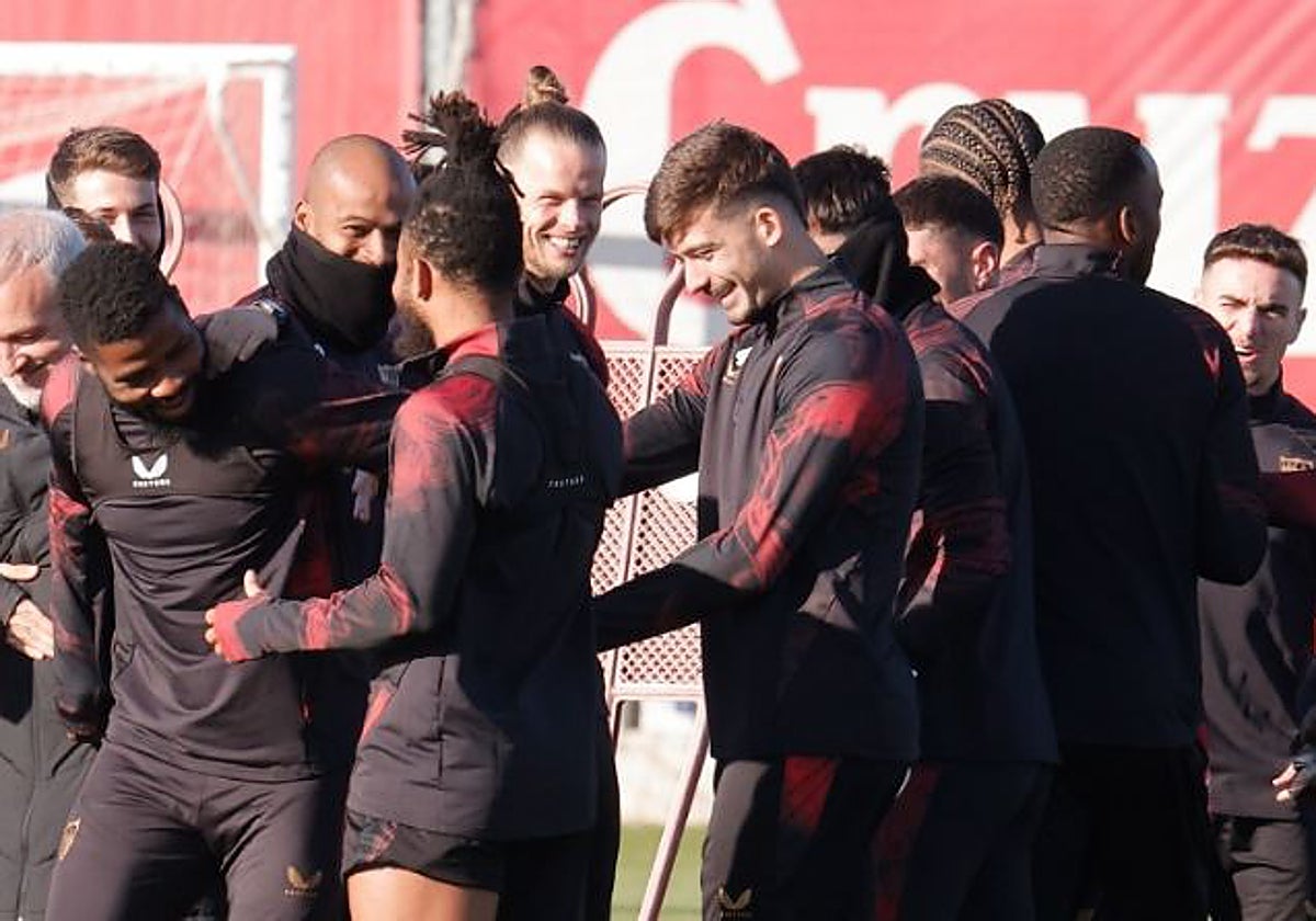 Kike Salas, en un momento del entrenamiento de este martes