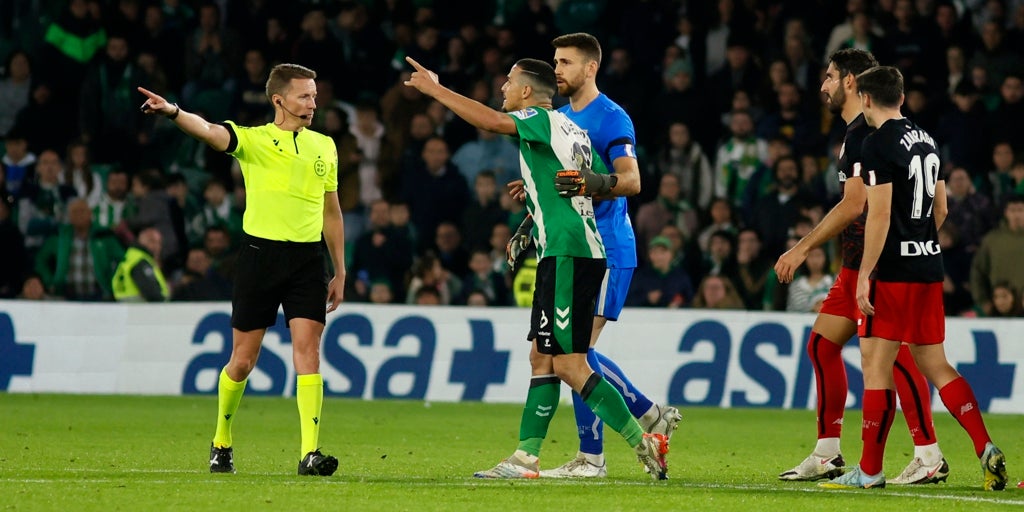 Hernández Hernández, árbitro polémico para el Betis - Alavés