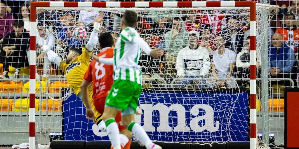 La gloria fue esquiva en Cartagena para un dignísimo Betis Futsal (3-1)