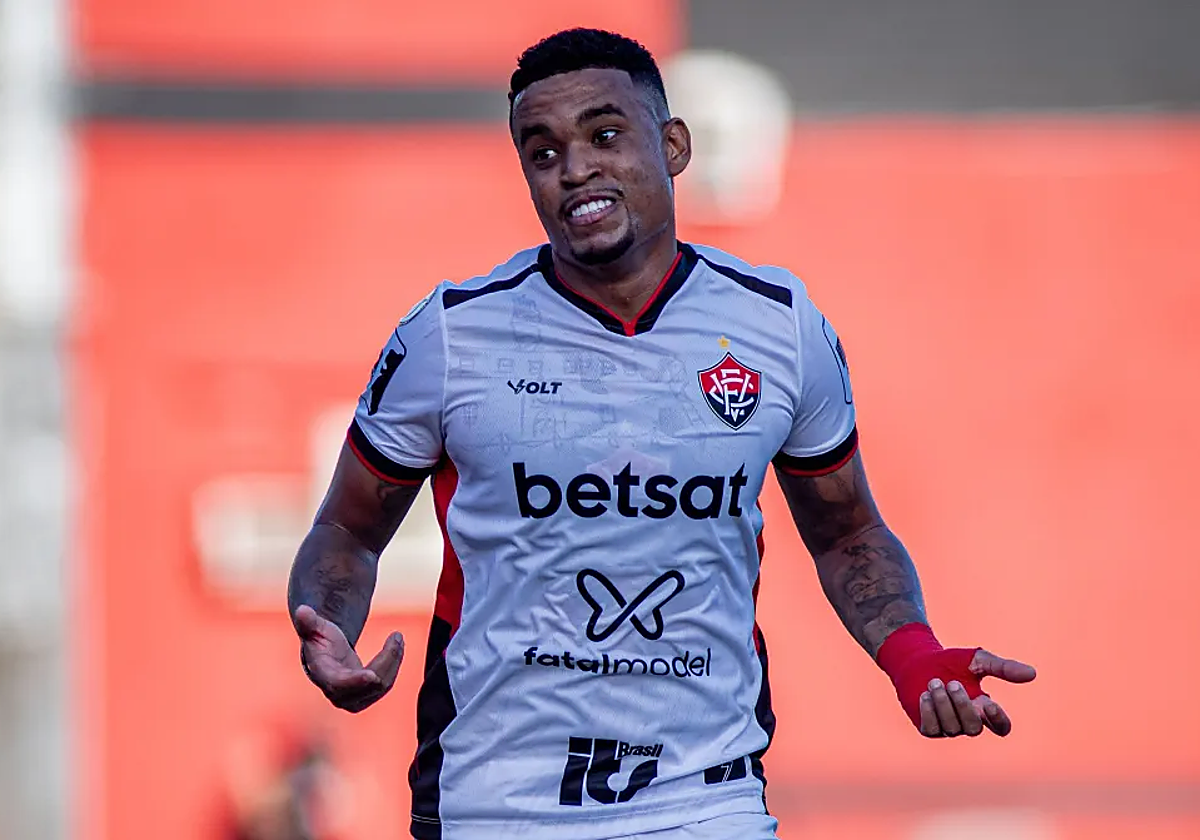 Alerrandro, durante un partido en la pasada campaña