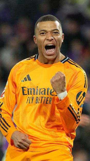 Mbappé celebra un gol contra el Real Valladolid.