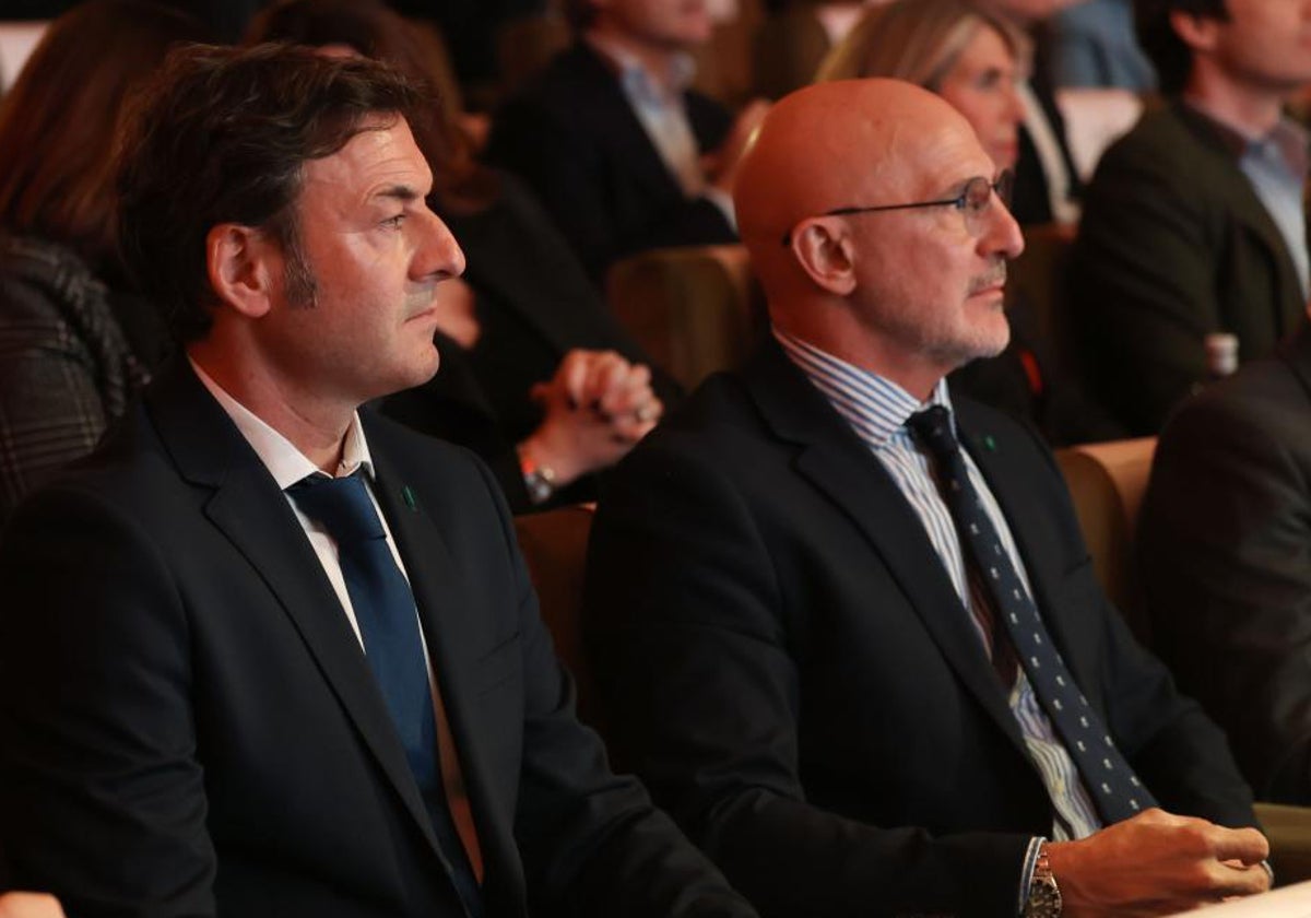 Santi Denia y Luis de la Fuente, durante la gala