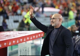 De la Fuente renueva como seleccionador hasta la Euro 2028