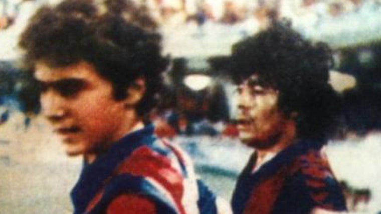 Amor sustituyó a Maradona en la inauguración del Mini Estadi