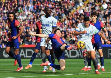 El Barça se despega de un bronco Alavés