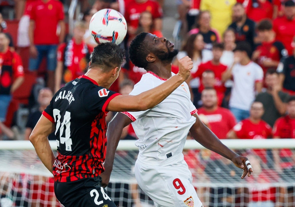 Iheanacho, en uno de sus pocos partidos con el Sevilla en Liga.