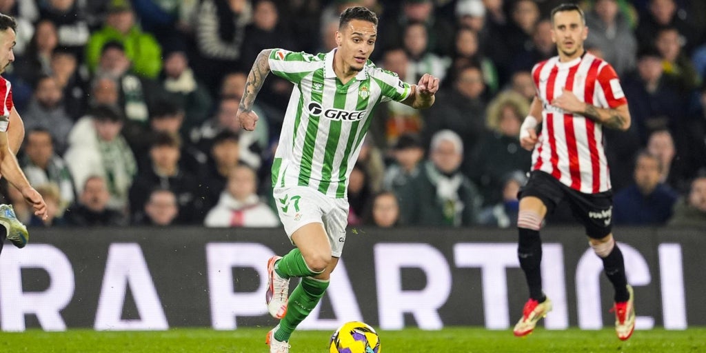 Antony ya siente los colores del Betis: «Estaba ansioso por esto»