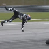 Jorge Martín, llevado al hospital tras una durísima caída en el primer día de test en Sepang