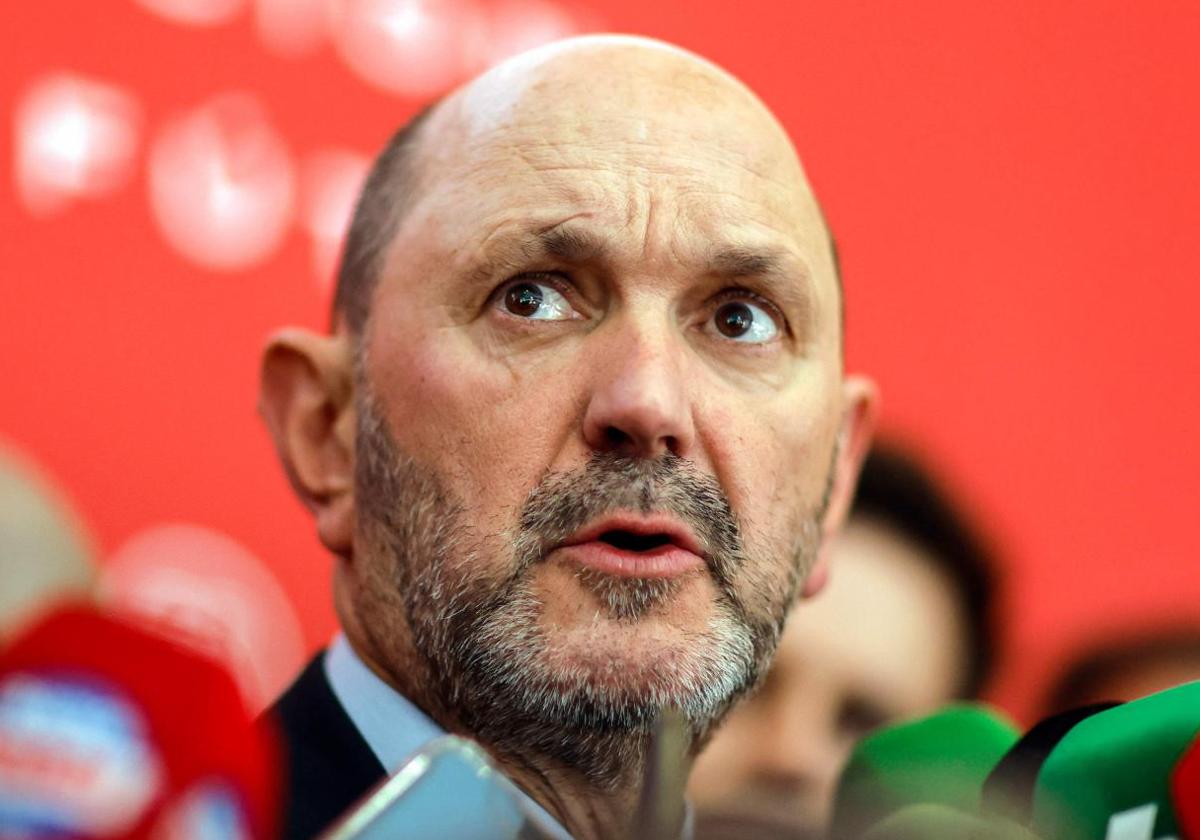 Louzán, absuelto por el Supremo, puede continuar como presidente de la RFEF