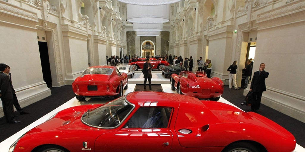 El Ferrari campeón de las 24 horas de Le Mans 1965 alcanza los 35 millones de euros en una subasta en París