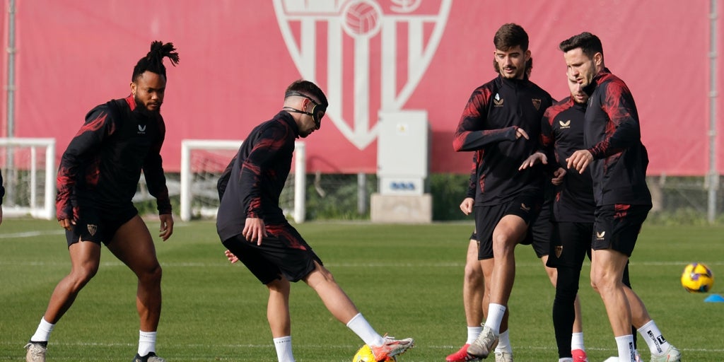 El Sevilla, con lo justo para enfrentarse al Barcelona