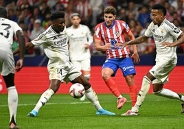 Real Madrid - Atlético, en directo: horario, alineación, dónde ver en televisión y online y última hora del partido de Liga hoy