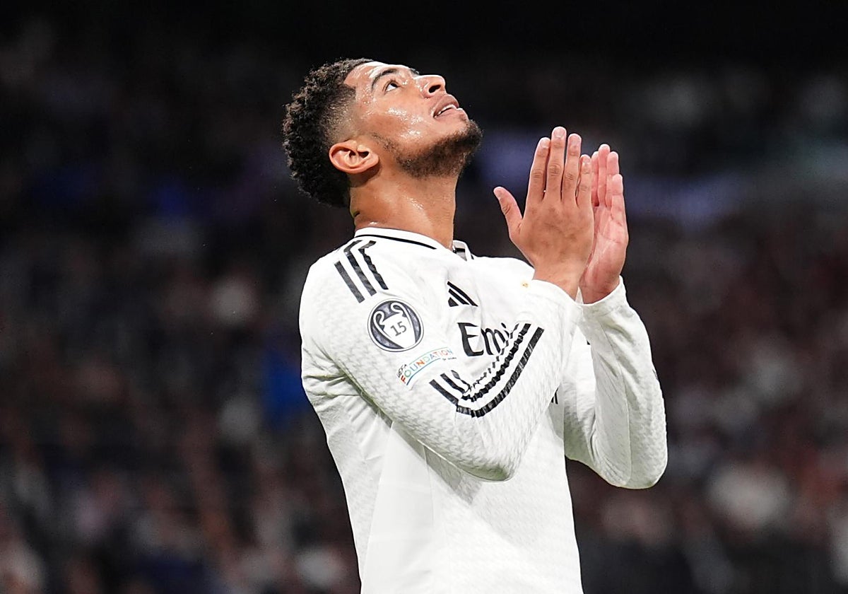 Bellingham se lamenta durante el Real Madrid-Manchester City