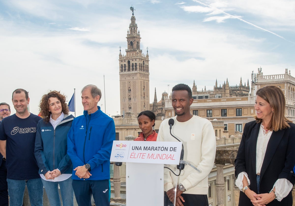 Selemon Barega, en su alocución en el Ayuntamiento durante la presentación del Zurich Maratón de Sevilla 2025