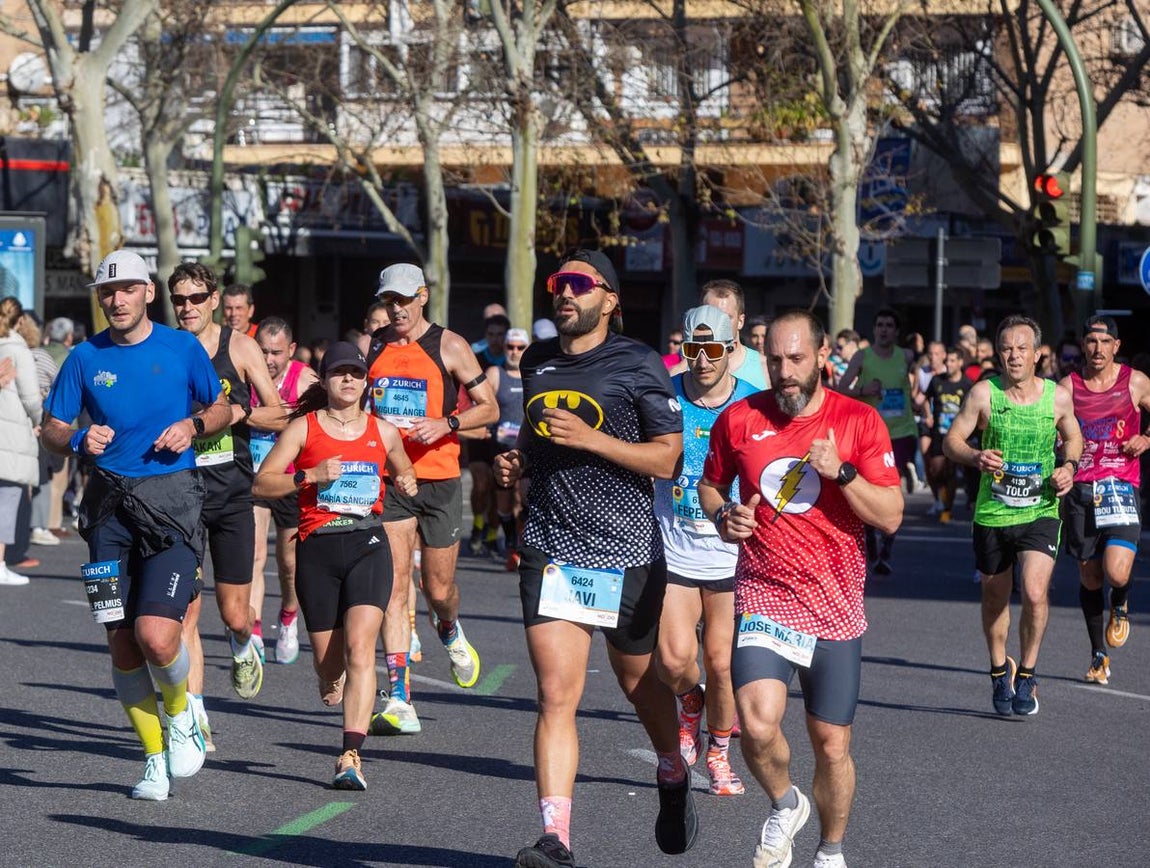 La fiesta del deporte recorrió las calles de Sevilla con la maratón 