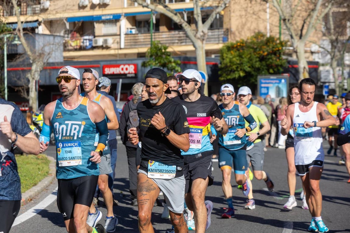La fiesta del deporte recorrió las calles de Sevilla con la maratón 
