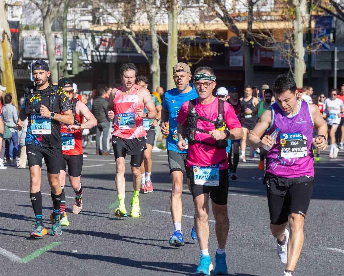 La fiesta del deporte recorrió las calles de Sevilla con la maratón 