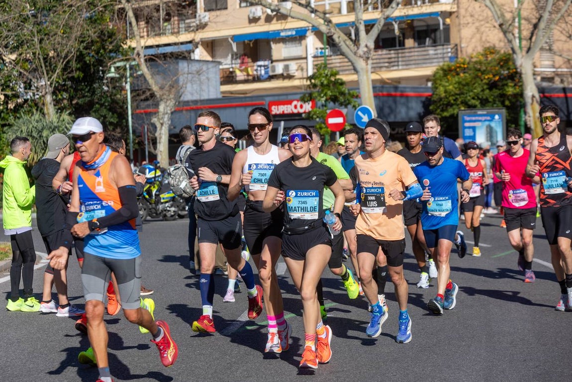 La fiesta del deporte recorrió las calles de Sevilla con la maratón 