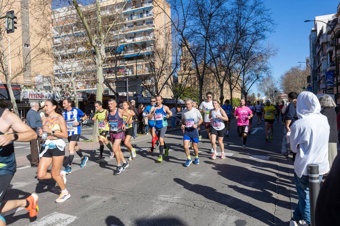 La fiesta del deporte recorrió las calles de Sevilla con la maratón 