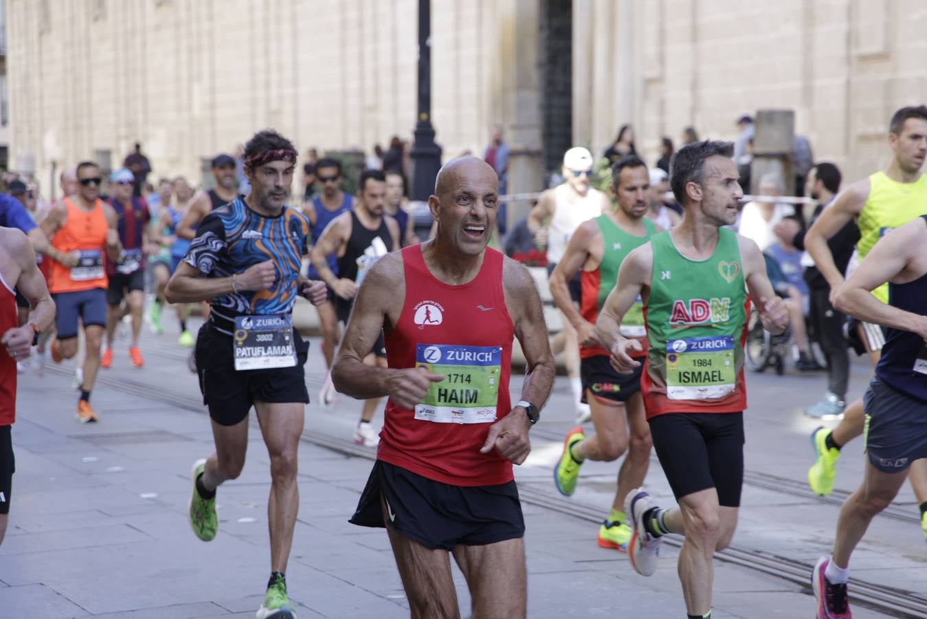 La prueba sevillana supone un gran aliciente para los corredores profesionales y amateur