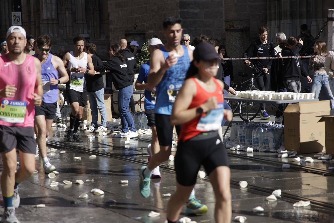 La prueba sevillana supone un gran aliciente para los corredores profesionales y amateur