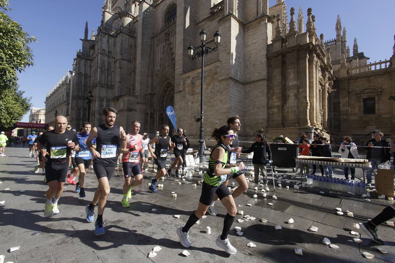 La prueba sevillana supone un gran aliciente para los corredores profesionales y amateur