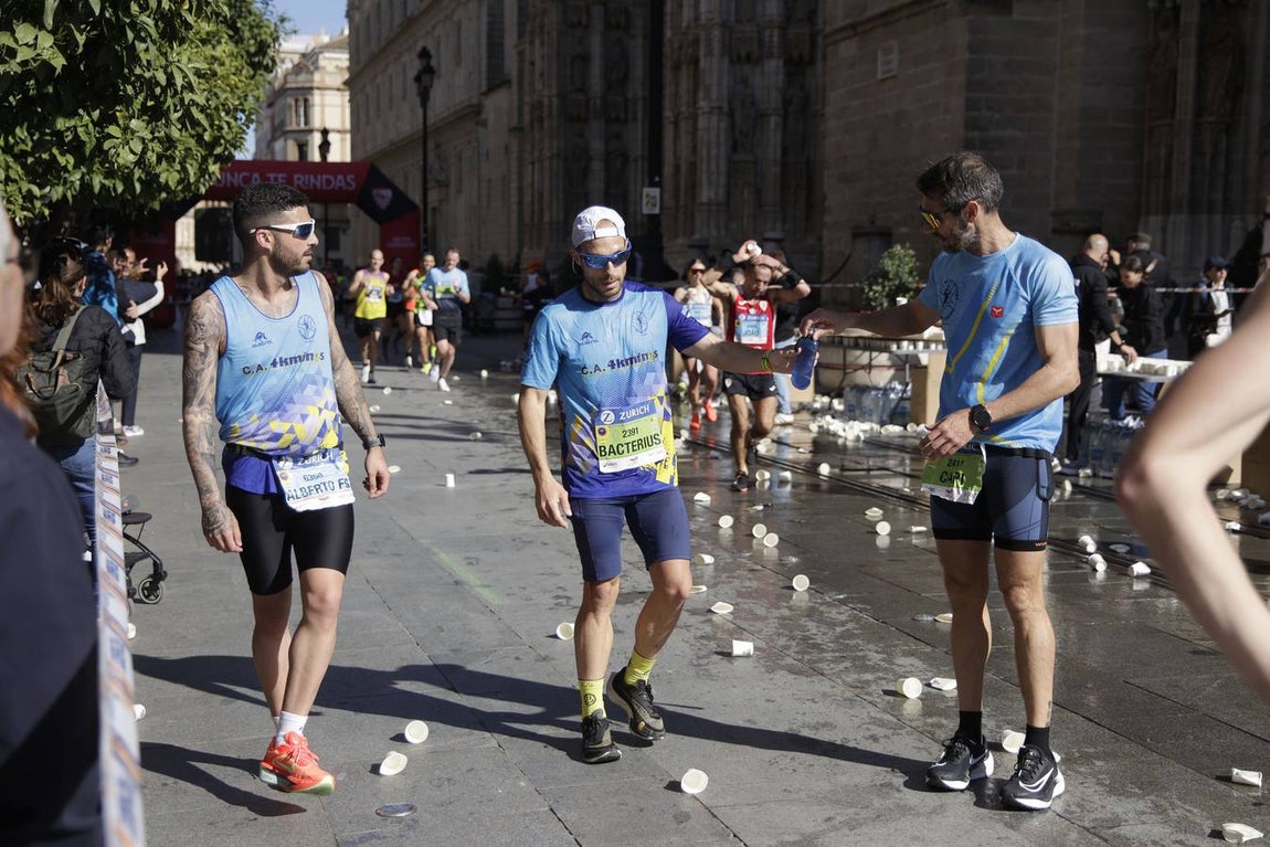 La carrera sevillana ha pasado por lugar emblemáticos de la ciudad como la Torre del Oro o la Plaza de España