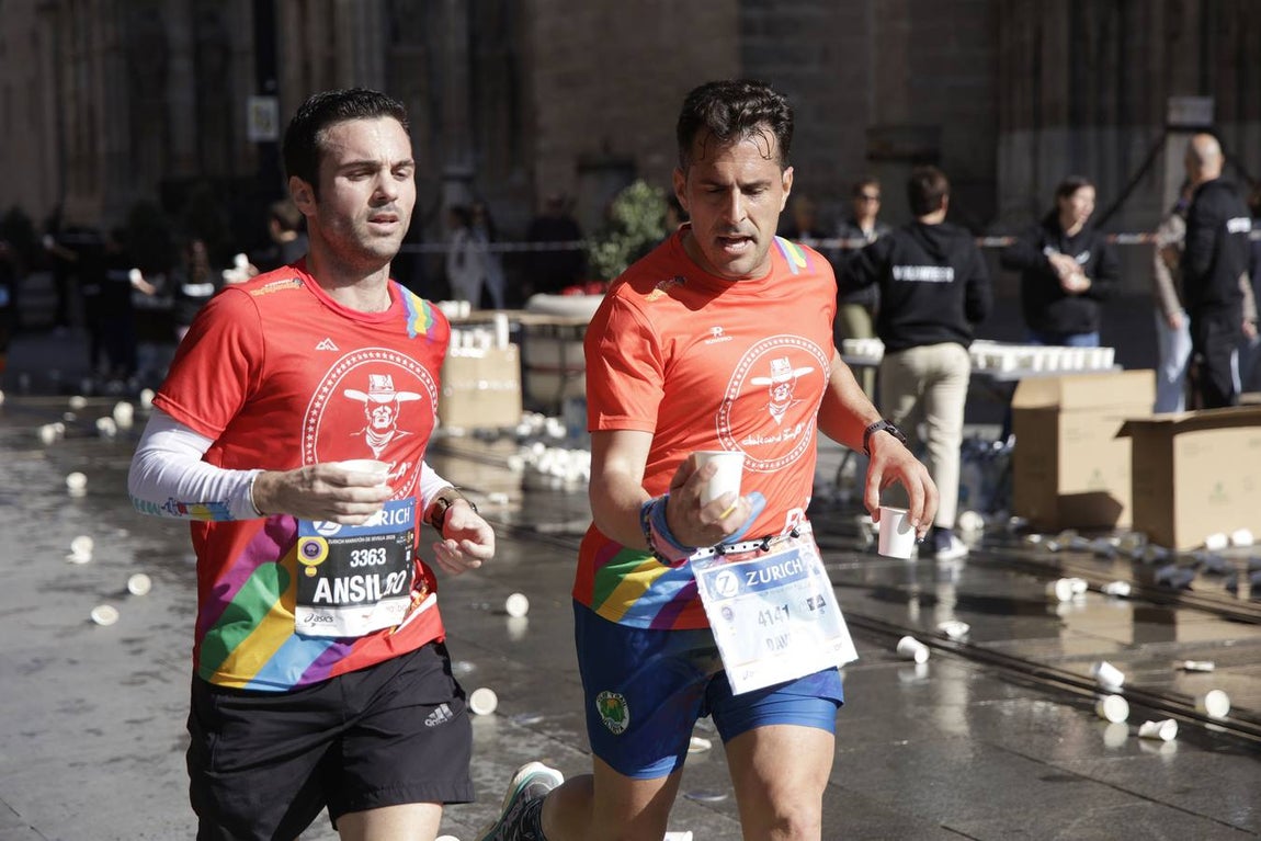 La carrera sevillana ha pasado por lugar emblemáticos de la ciudad como la Torre del Oro o la Plaza de España
