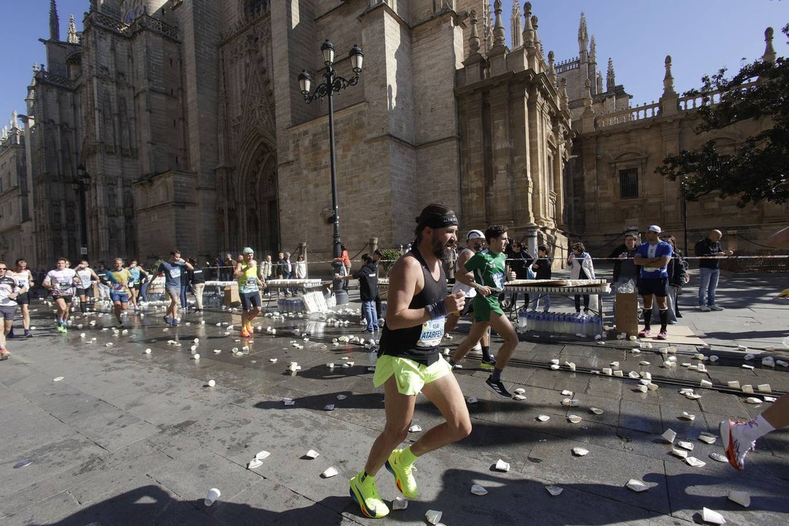 La carrera sevillana ha pasado por lugar emblemáticos de la ciudad como la Torre del Oro o la Plaza de España