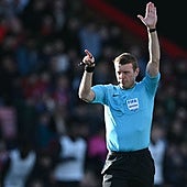 Los cambios reglamentarios que vienen: coto a los porteros remolones, un VAR explicado y cámaras corporales en los árbitros