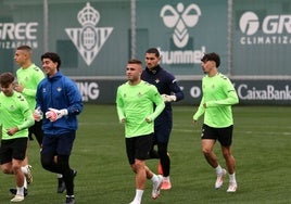 Pablo García, novedad en el entrenamiento del Betis mirando a la UD Las Palmas