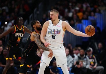 Jokic, ante los Phoenix Suns