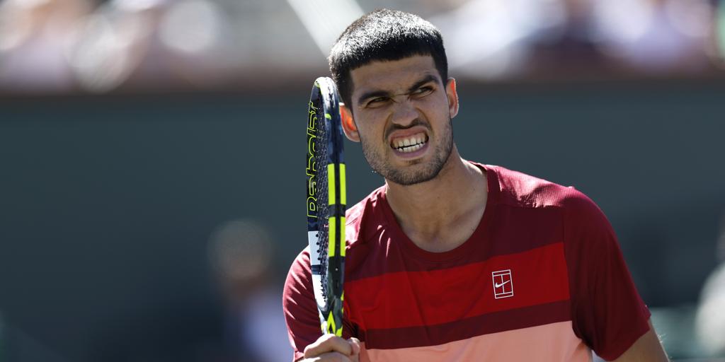 Alcaraz se estrena con contundencia en Indian Wells y continúa su triunfal racha en California