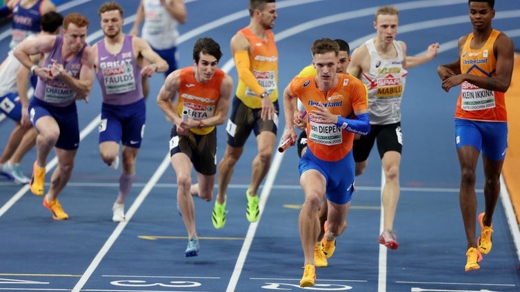 El relevo masculino 4x400 es de plata