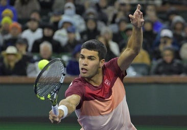 Alcaraz vence al argentino Cerúndolo y vuelve a semis de Indian Wells