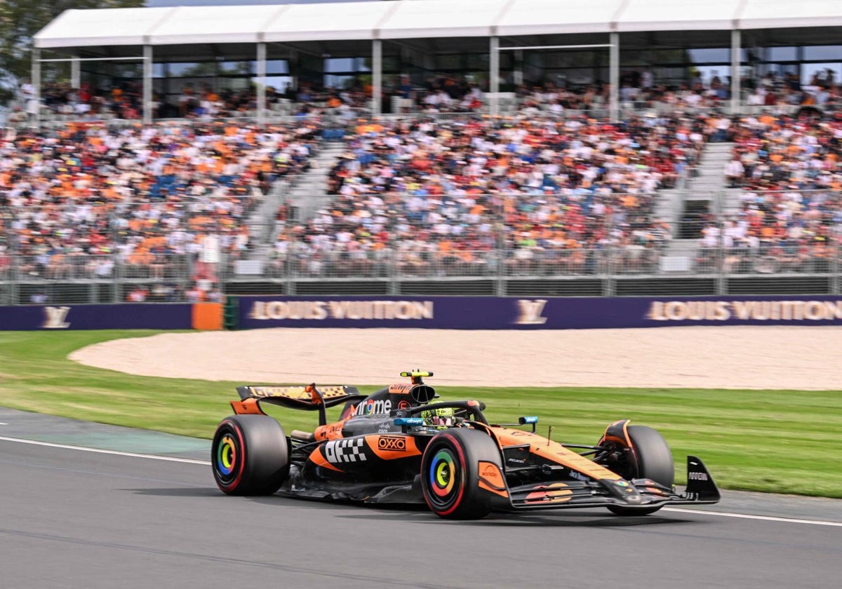 Lando Norris, con el McLaren