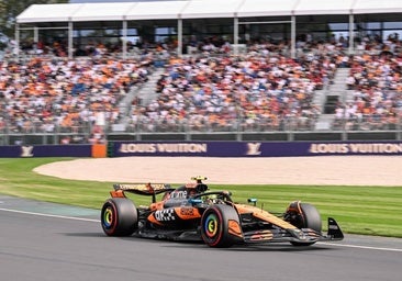 Lando Norris, con el McLaren