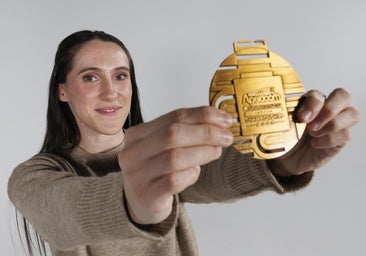 Paula Sevilla, con la medalla conquistada en Apeldoorn